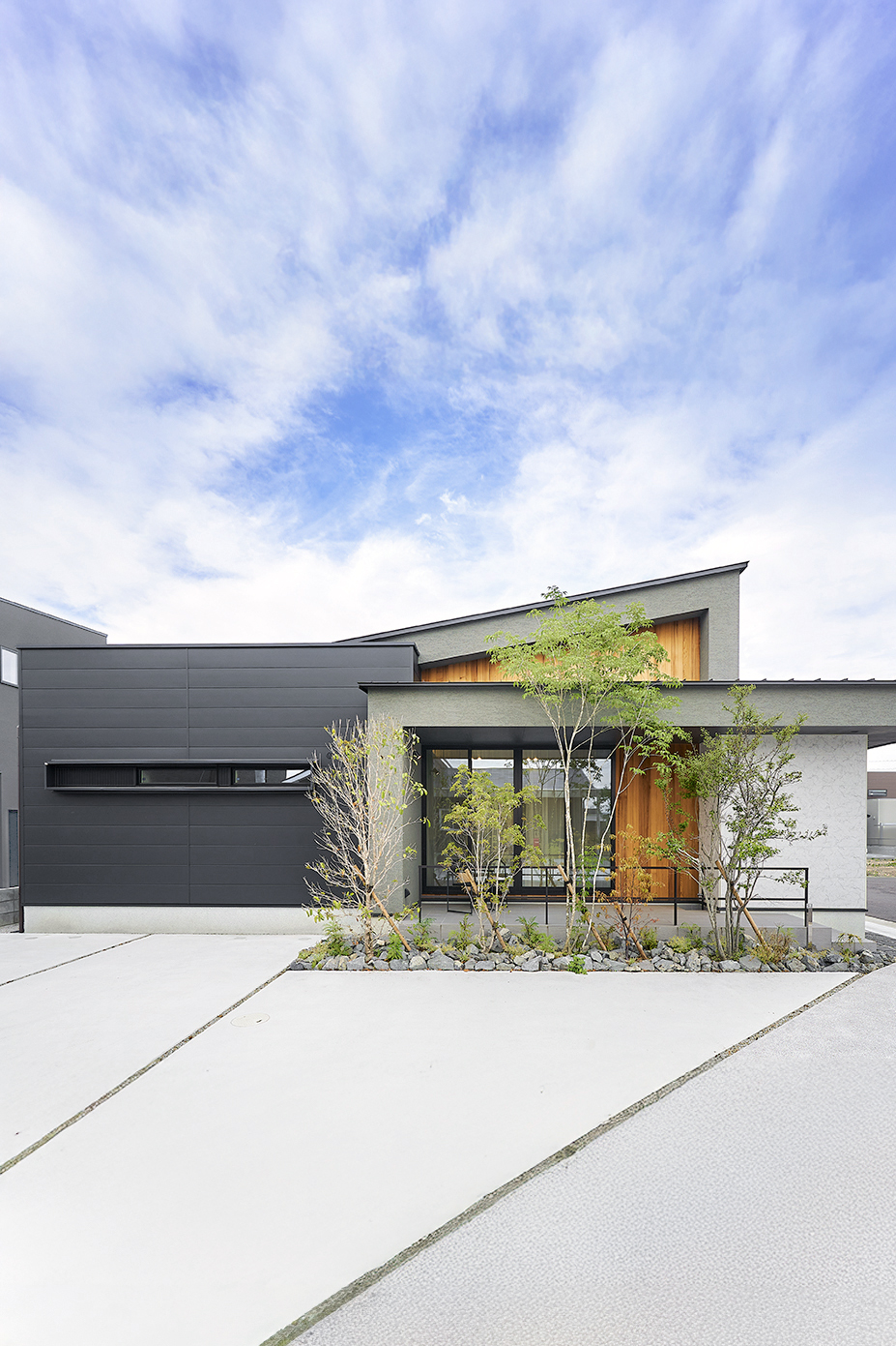 デザインと暮らしが調和した平屋