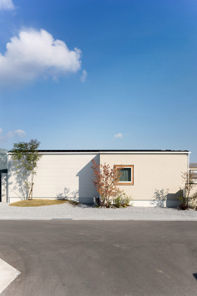 落ち着きのあるナチュラルモダンな平屋