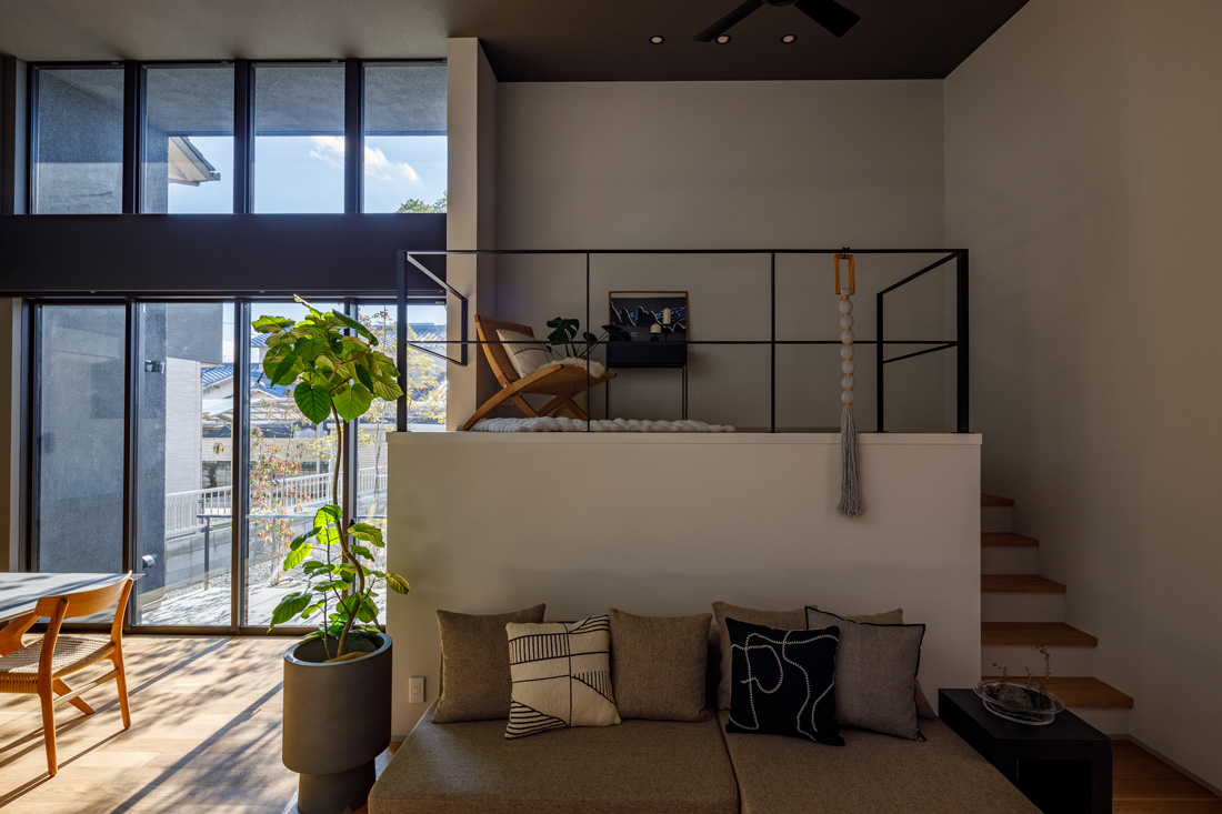 趣味スペースや子どもの遊び場としても多用途に使えるスキップフロア