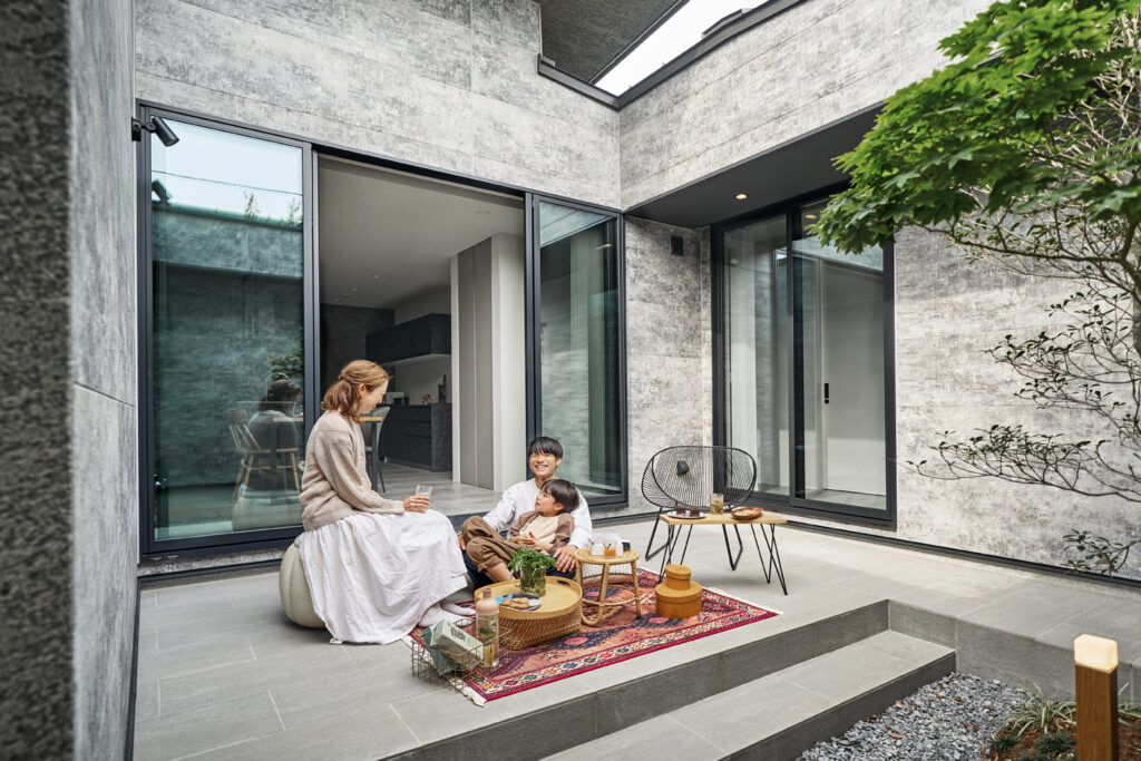 中庭を取り入れた施工事例5選！メリット・デメリット、注意点も解説