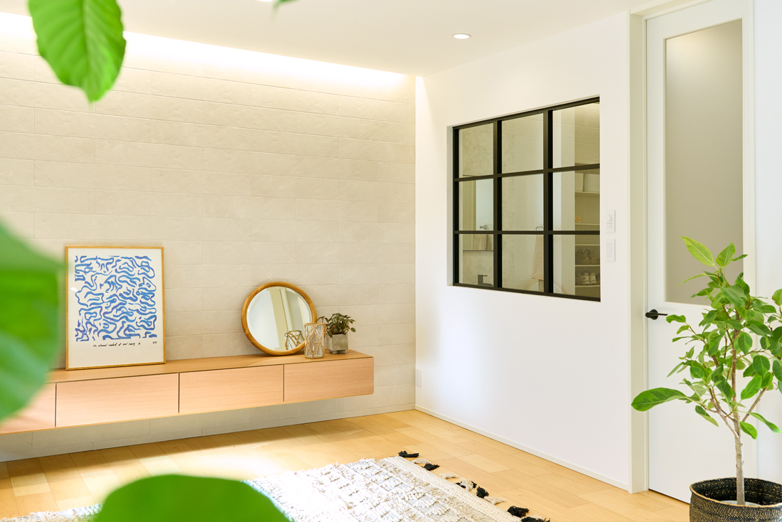 室内窓でおしゃれ＆心地良い空間づくり！様々な場所に採用した事例もご