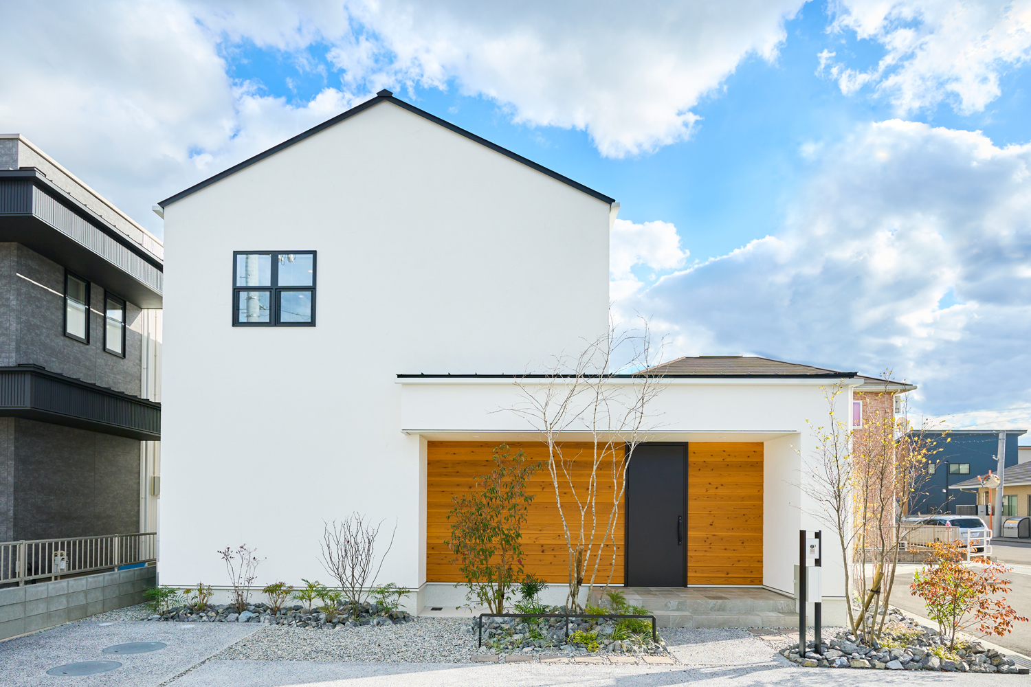 気になる外観デザイン｜テイスト別にご紹介! - 香川県高松・丸亀の注文住宅・新築住宅なら一級建築士事務所ロータリーハウス