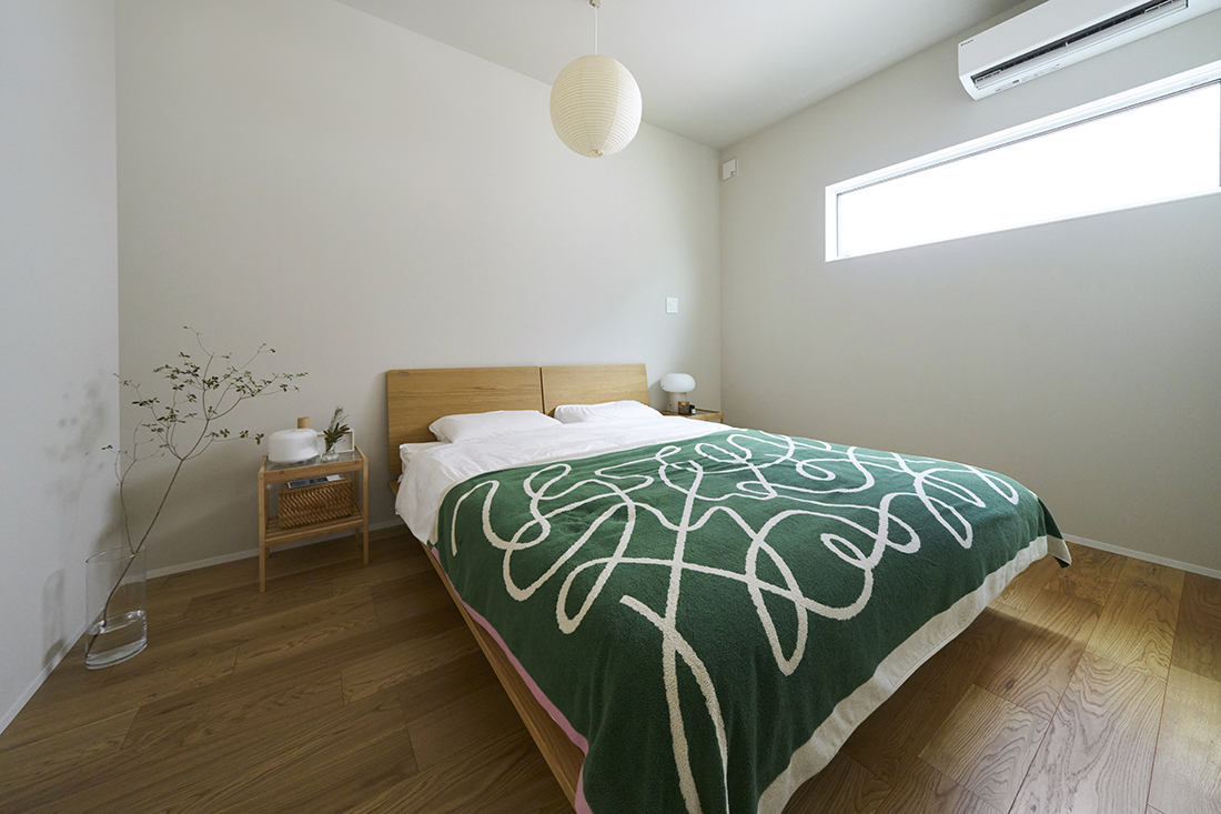 シンプルな寝室