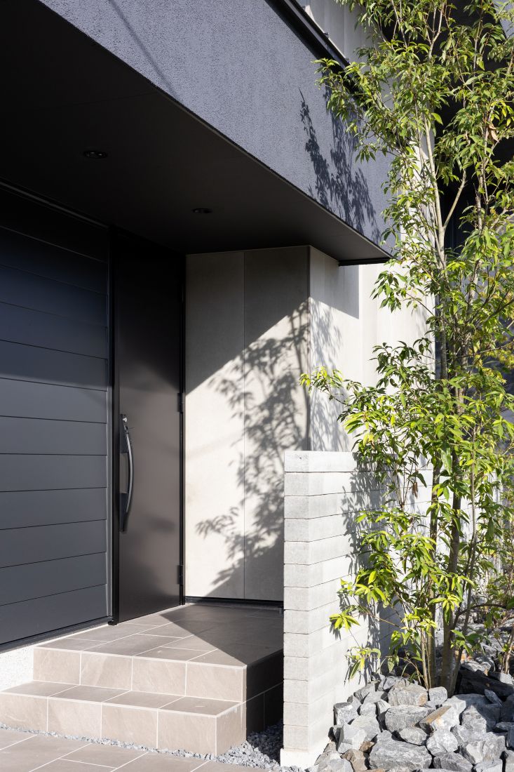 光と暮らすモダンな平屋