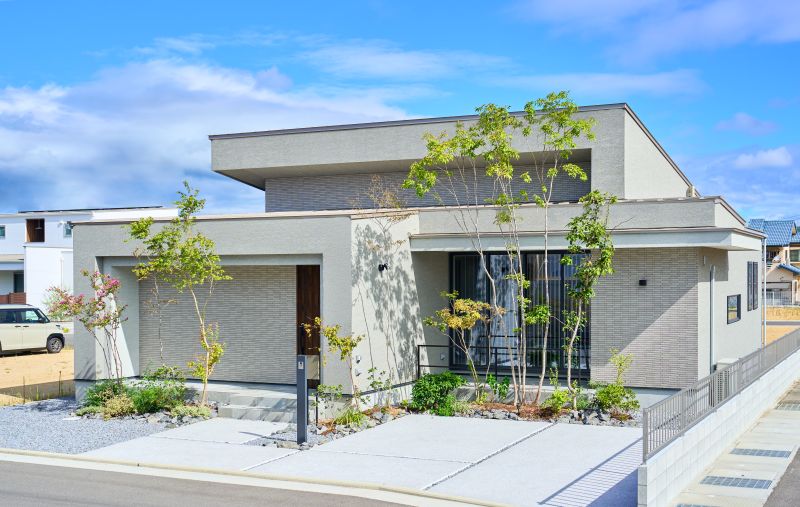 アイタウン円座61号地