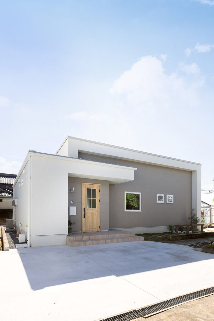 ベージュ×ホワイトで整えた心地よい暮らし