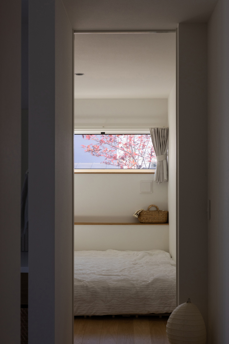 シンプルな寝室