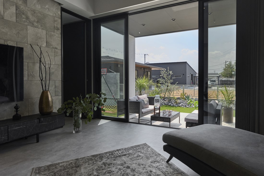 リビングから繋がるテラス