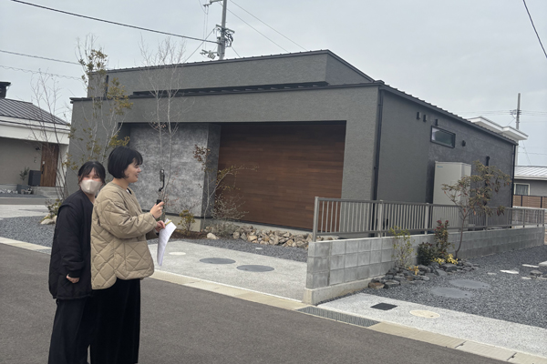 \ 広報、いろんなことしてます /