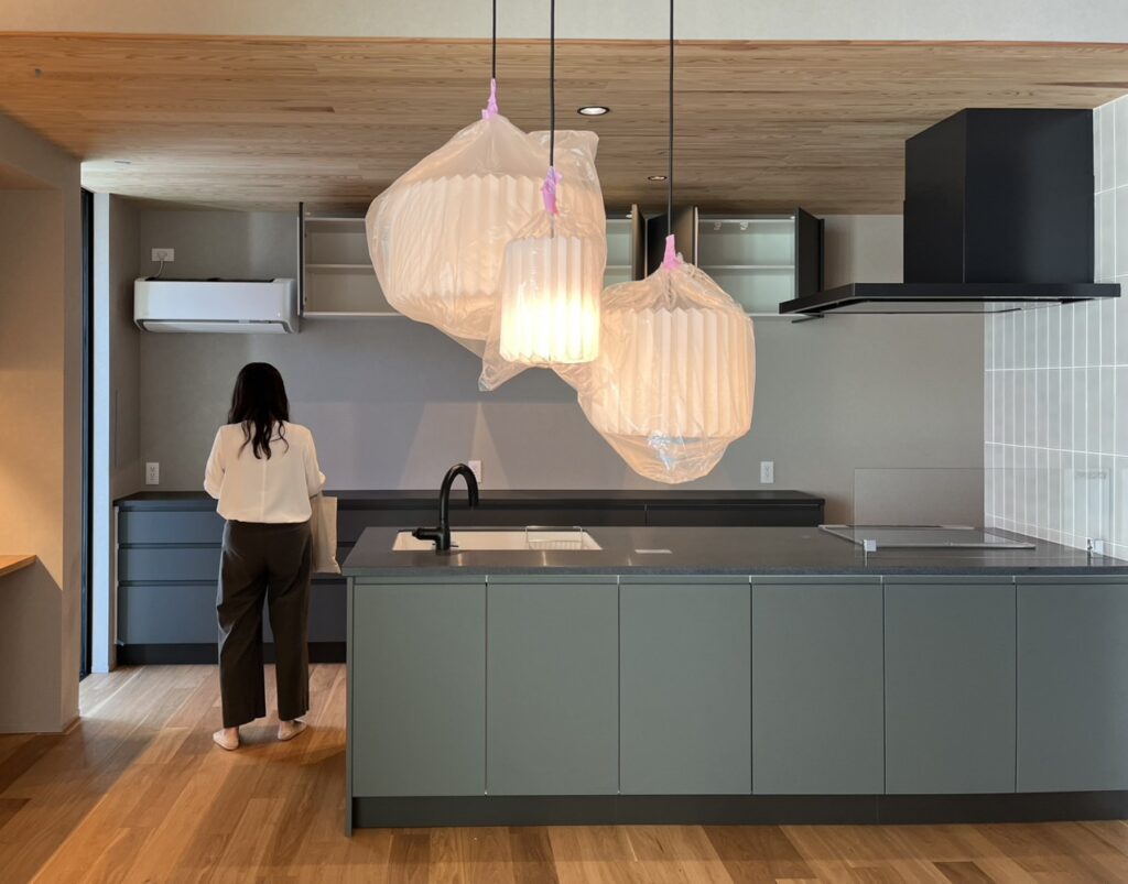 完成間近のモデルハウスへ！